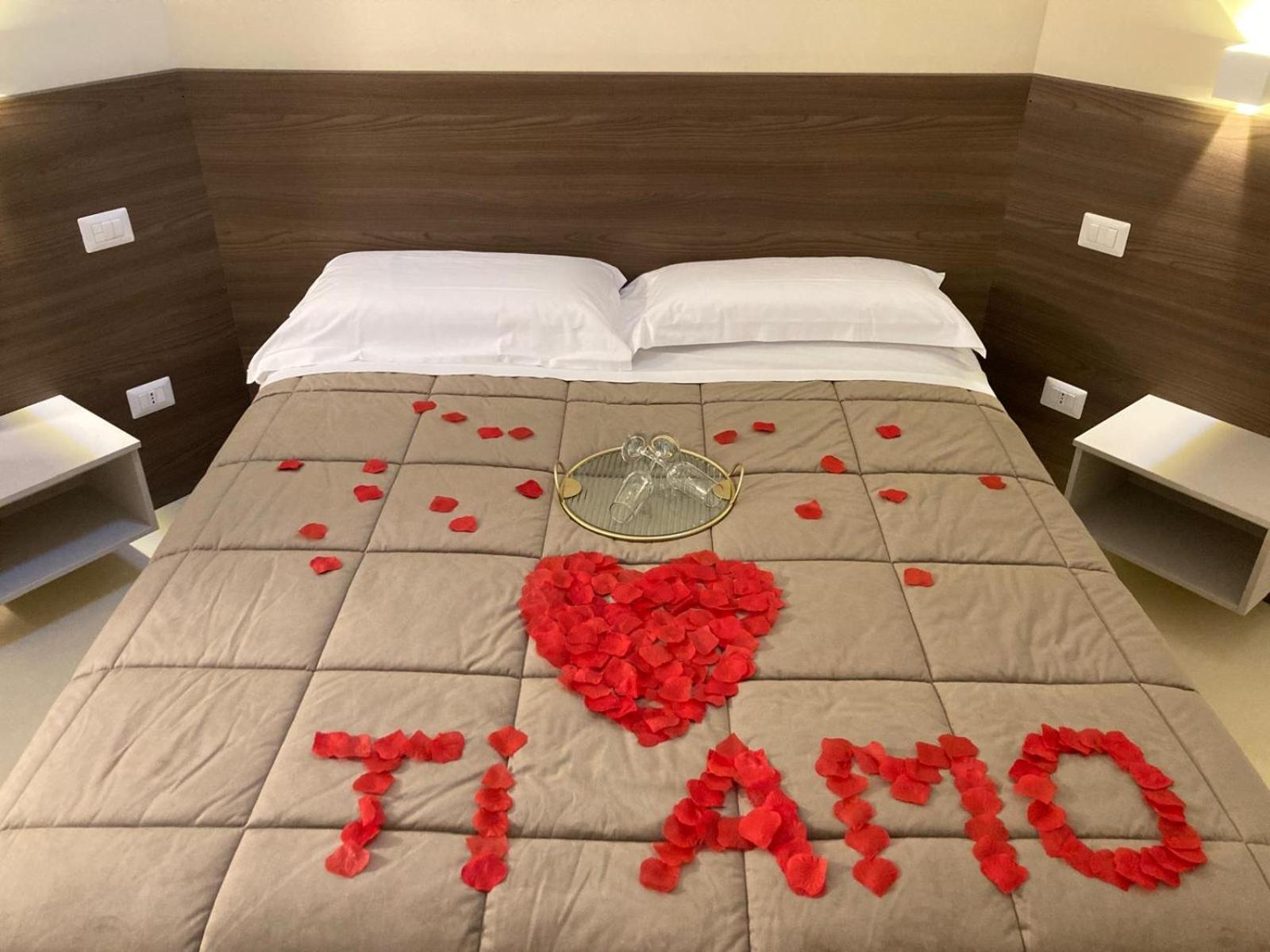 I Lamioni - Suite & Accommodation Matera Bagian luar foto